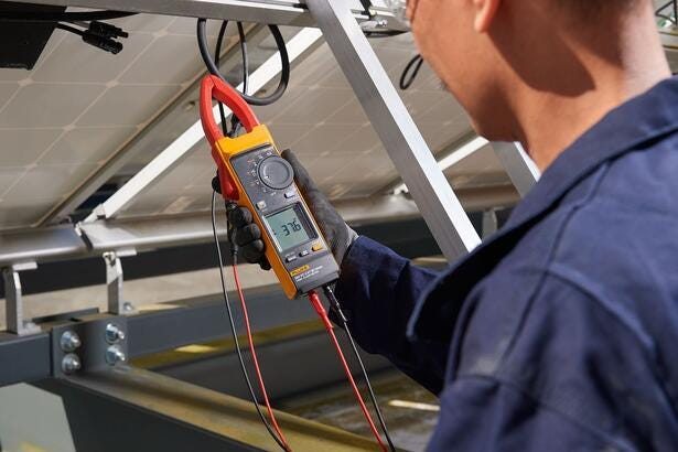 Fluke PVA-1500HE2 PVA-1500 Series PV Analyzer, I-V Curve Tracer