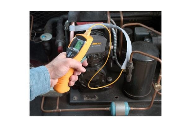 Fluke 561 Termómetro por infrarrojos y de contacto
