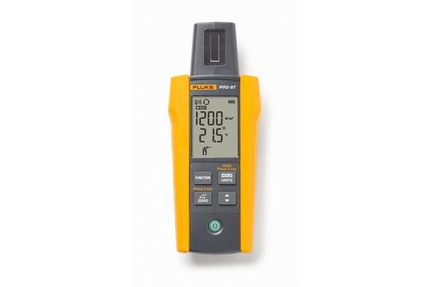 Fluke FLK-IRR2-BT Medidor de irradiancia para supervisión de instalaciones solares de Fluke con soporte de montaje